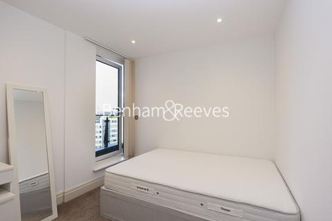 2 bedroom apartment to rent, The Boulevard, Fulham SW6