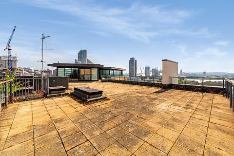 3 bedroom penthouse for sale, Boardwalk Place, E14