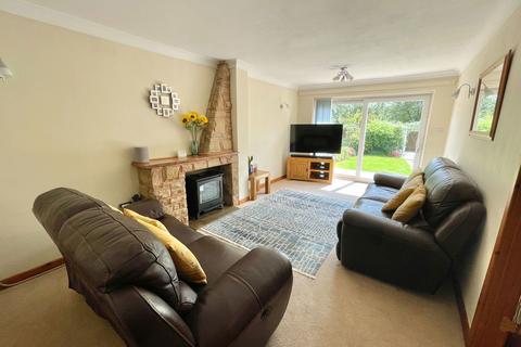 32 Dordon Close, Shirley, Solihull, B90 1AH