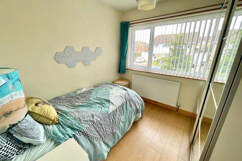 32 Dordon Close, Shirley, Solihull, B90 1AH