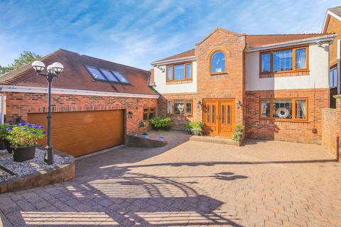 4 bedroom detached house for sale, Bridle Path, Sunderland SR3