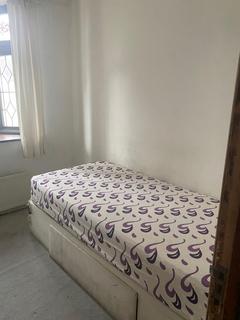 House share to rent, Fairfield Road, Ilford IG1