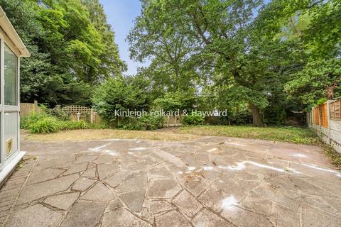 3 bedroom end of terrace house for sale, Coniscliffe Close, Chislehurst