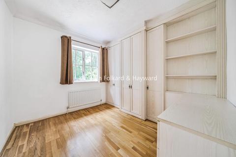 11 Coniscliffe Close, Chislehurst, BR7 5NW