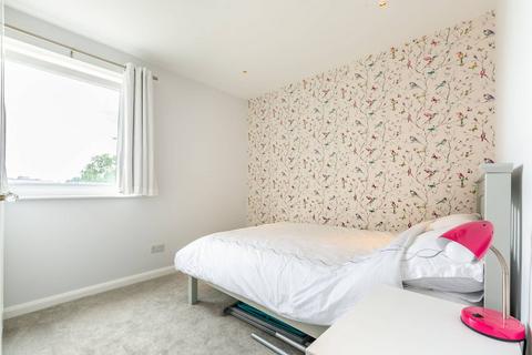 2 bedroom flat for sale, Belvedere Court, Putney, London, SW15
