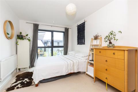 2 bedroom apartment for sale, Drayton Park, London, N5