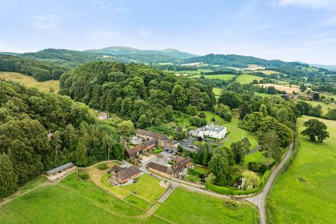 4 bedroom barn conversion for sale, The Halesend Halesend Grittles End Storridge Malvern, Worcestershire, WR13 5EW