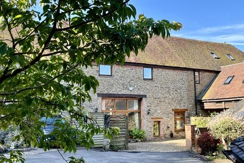 4 bedroom barn conversion for sale, The Halesend Halesend Grittles End Storridge Malvern, Worcestershire, WR13 5EW