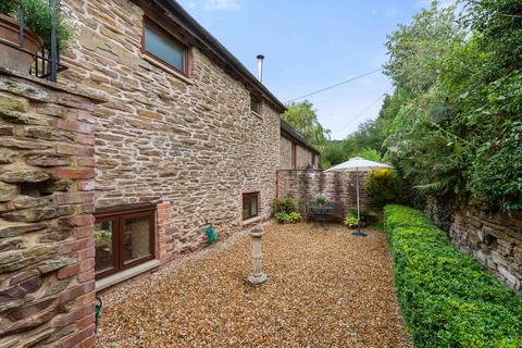 4 bedroom barn conversion for sale, The Halesend Halesend Grittles End Storridge Malvern, Worcestershire, WR13 5EW