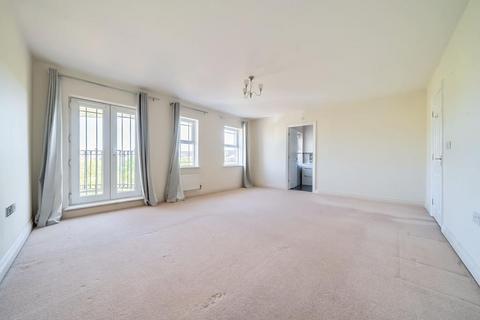 5 bedroom terraced house for sale, Deepcut,  Surrey,  GU16