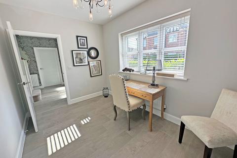 17 Hastings Close, Wythall, Birmingham, B47 6AW