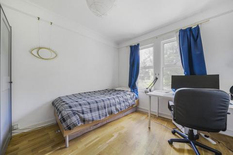 20b Wallbutton Road, London, SE4 2NX