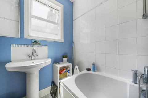 20b Wallbutton Road, London, SE4 2NX