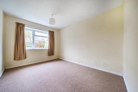 3 bedroom bungalow for sale, Carterton,  Oxfordshire,  OX18