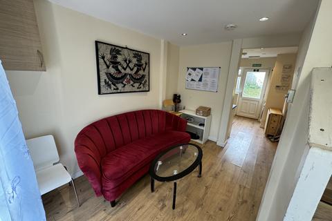 undefined, Fladbury Crescent, Birmingham B29