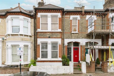 1 bedroom apartment to rent, Kathleen Road, London SW11