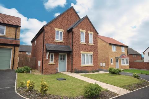 4 bedroom detached house for sale, Walnut Close, Louth LN11