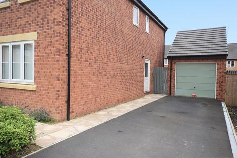 4 bedroom detached house for sale, Walnut Close, Louth LN11