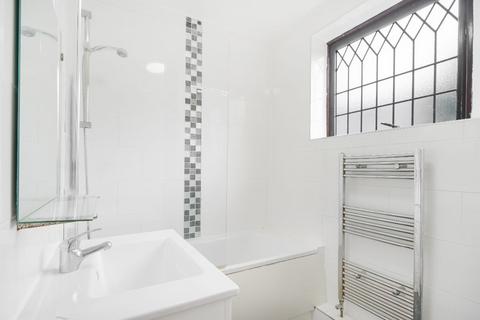 51 Upper Road, London, E13 0DJ
