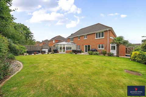 5 bedroom detached house for sale, Pagnell Court, Wootton, Northampton, Northamptonshire, NN4