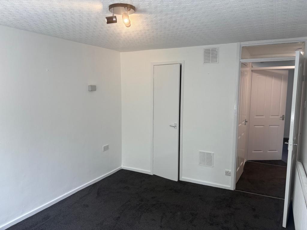 7 A John William Street