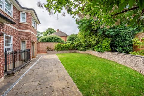 5 bedroom detached house to rent, Heath Mead, Wimbledon, London, SW19