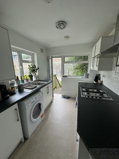 2 bedroom maisonette to rent, Newmarket Road, Brighton