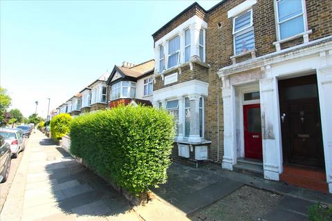 2 bedroom flat to rent, Latymer Road, London, N9