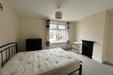 2 bedroom terraced house to rent, Deacon Street, Swindon SN1