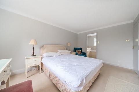 2 Hazelwood Close, London, W5 3JN