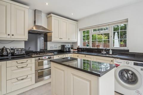 171 The Parkway, Iver, SL0 0RG