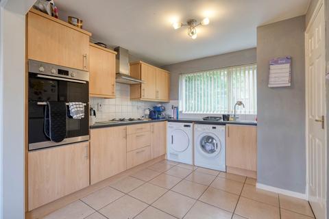 3 bedroom end of terrace house for sale, Felton Close, Matchborough West, Redditch B98 0AG