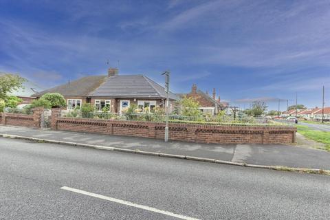 2 bedroom bungalow for sale, West Drive, Thornton Cleveleys FY5