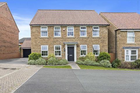 4 bedroom detached house for sale, Thruxton Close, Burton Latimer