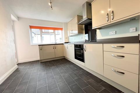 2 bedroom flat for sale, Cleveland Road, Paignton