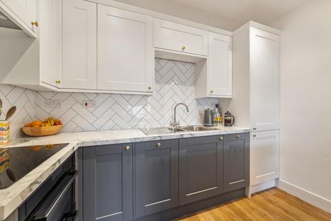 Flat 1, 49 Gipsy Hill, London, SE19 1QH