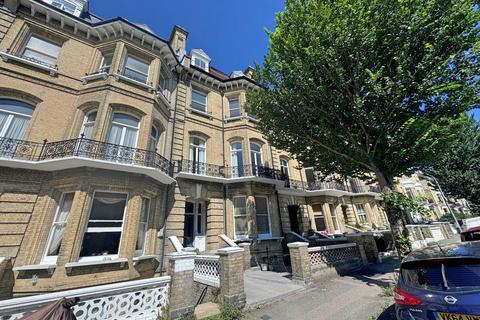 2 bedroom apartment to rent, First Avenue, Hove