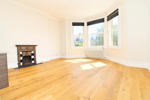 2 bedroom apartment to rent, First Avenue, Hove