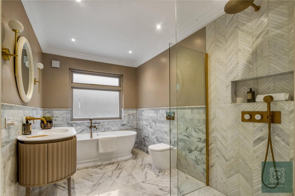 Main Bathroom