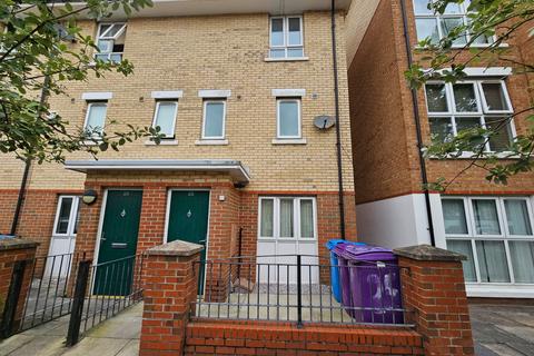 3 bedroom character property for sale, Three-Storey Townhouse in a Prime L7 Location