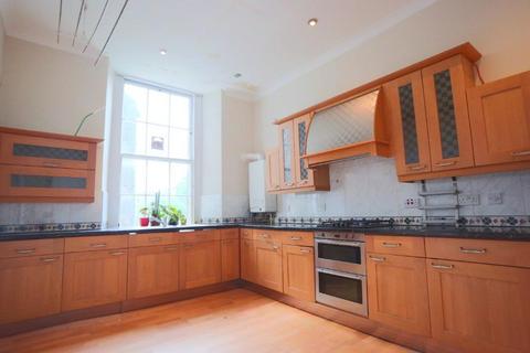 4 bedroom flat to rent, Summerside Place, Inverleith, Edinburgh, EH6