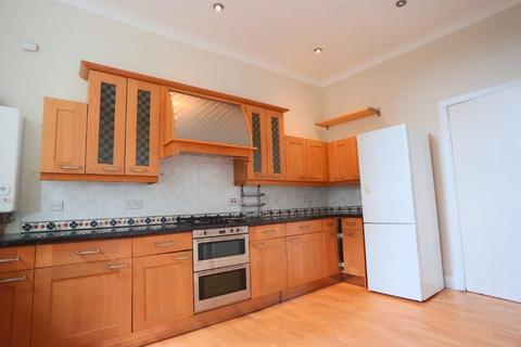 4 bedroom flat to rent, Summerside Place, Inverleith, Edinburgh, EH6