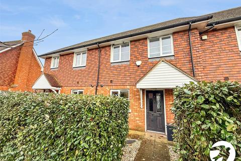 3 bedroom terraced house to rent - Sword Grove, Wainscott, Rochester, Kent, ME3