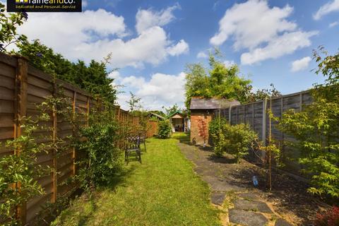 2 bedroom terraced house for sale, Warrengate Road, Brookmans Park