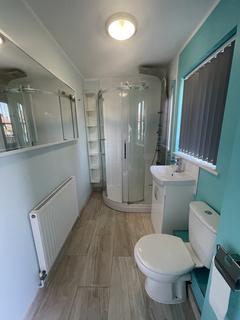 3 bedroom semi-detached house to rent, Furzey Close, Fawley SO45