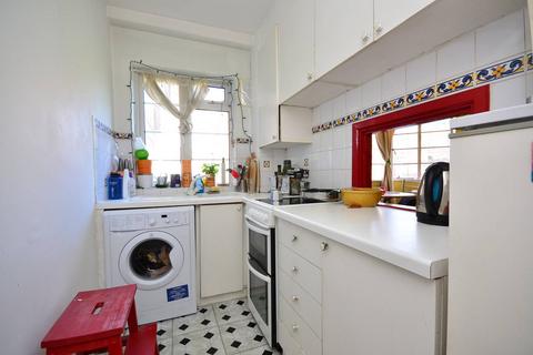 2 bedroom flat to rent, Chiswick Village, Chiswick, London, W4