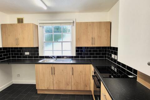 3 bedroom flat to rent, Watling Street, Radlett, WD7
