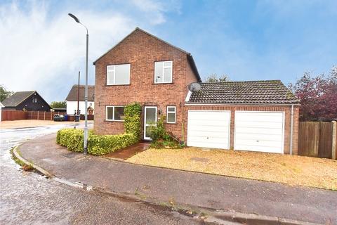 4 bedroom semi-detached house for sale, Stirling Close, West Row, Bury St. Edmunds, Suffolk, IP28