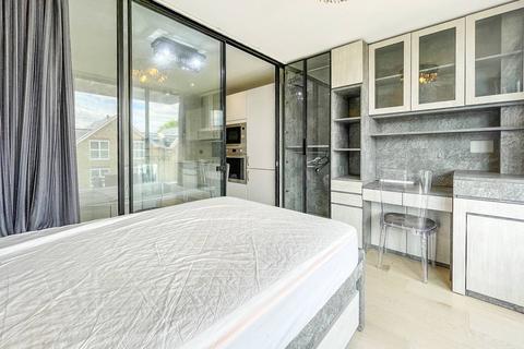 1 bedroom flat to rent, Antoinette Close, Kingston, KINGSTON UPON THAMES, KT1