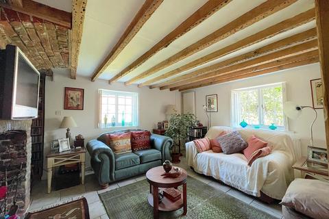 63 Abbey Street, Faversham, ME13 7BN